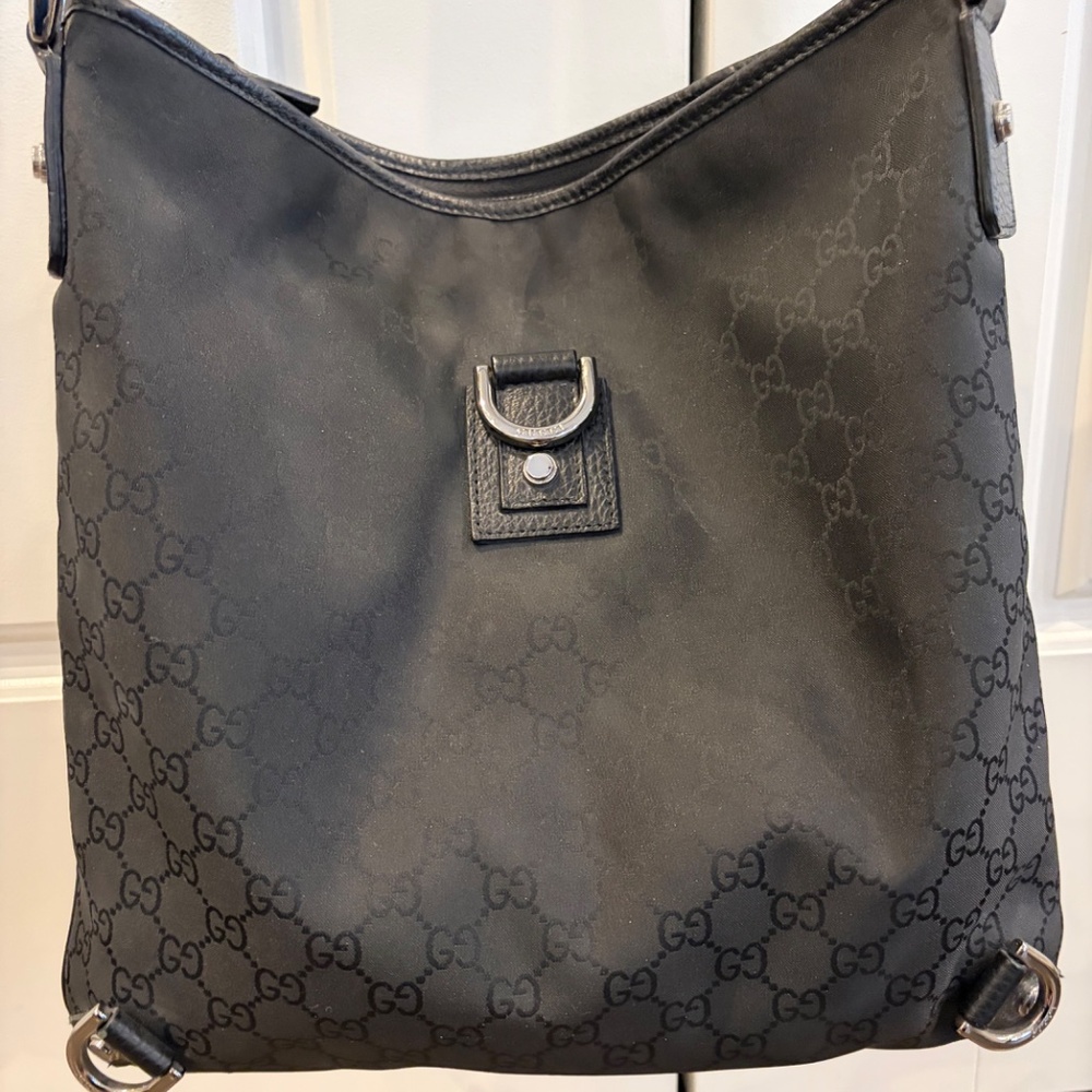 Authentic Gucci crossbody handbag - Picture 2 of 5